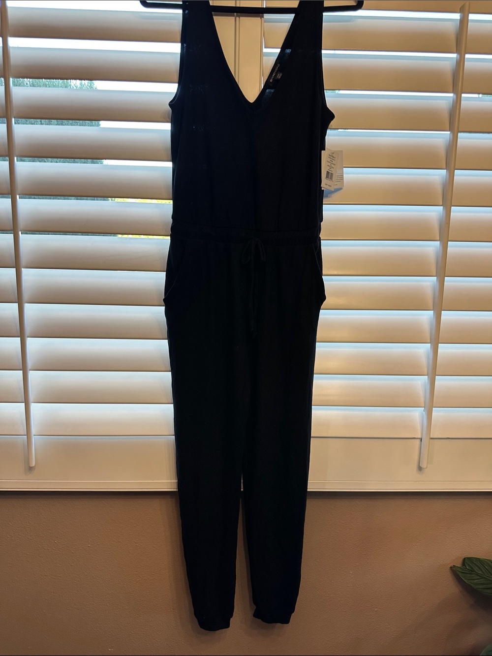Beyond Yoga Black Sleeveless V-Neck Jumpsuit